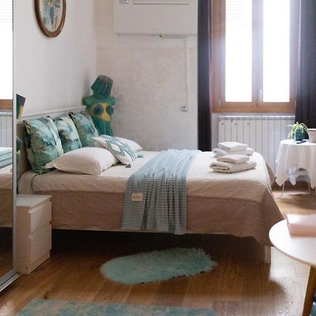The Smallest Hostel Of Флоренція Екстер'єр фото