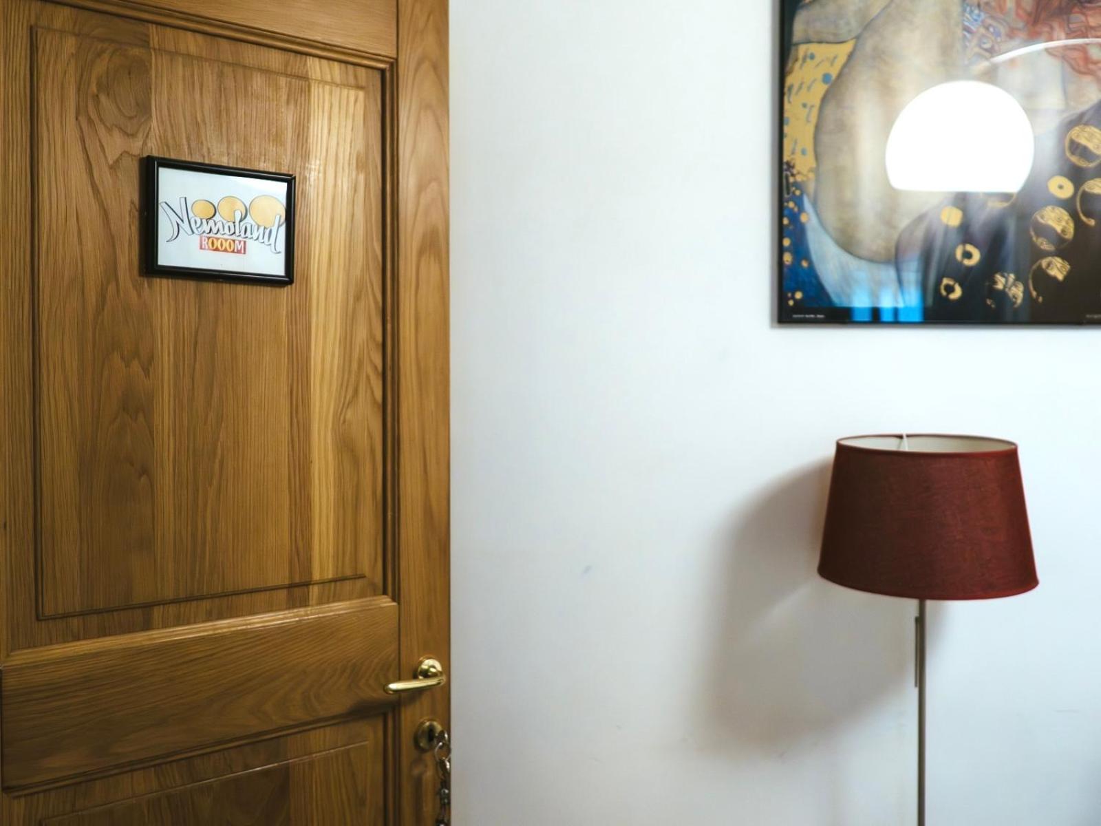 The Smallest Hostel Of Флоренція Екстер'єр фото
