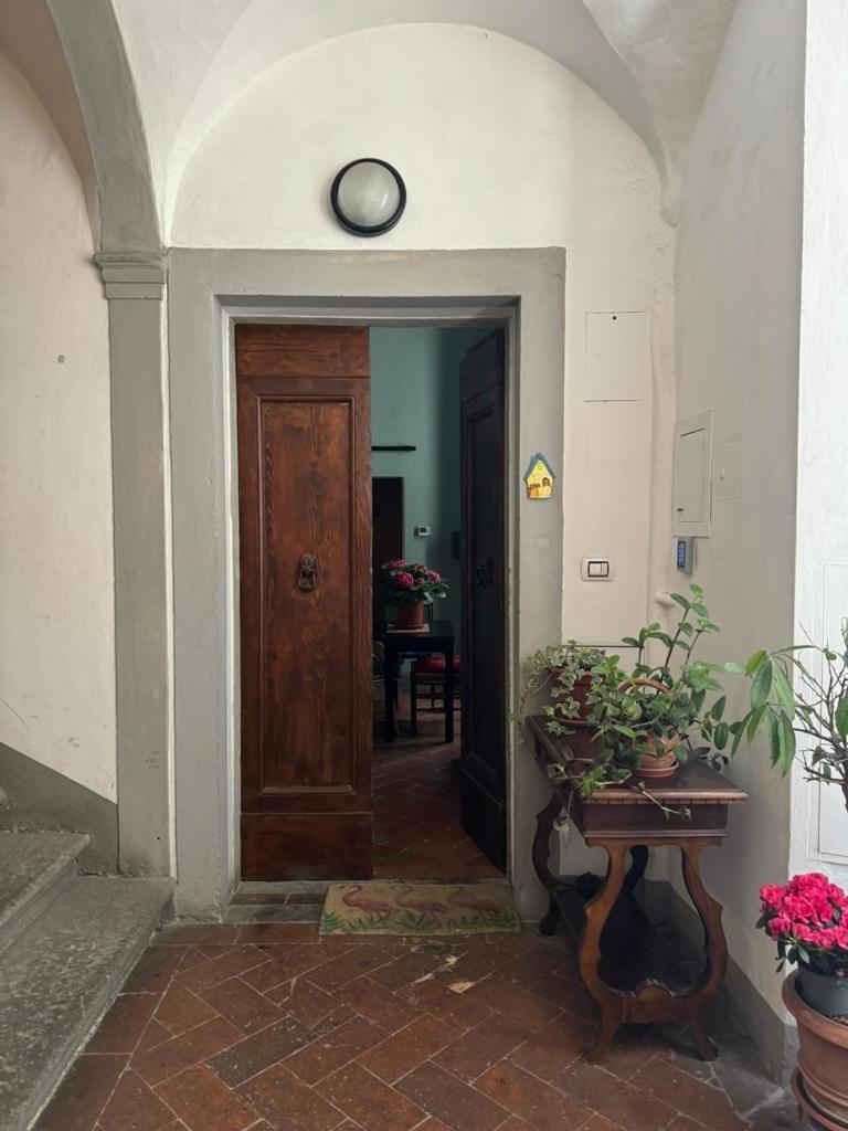 The Smallest Hostel Of Флоренція Екстер'єр фото