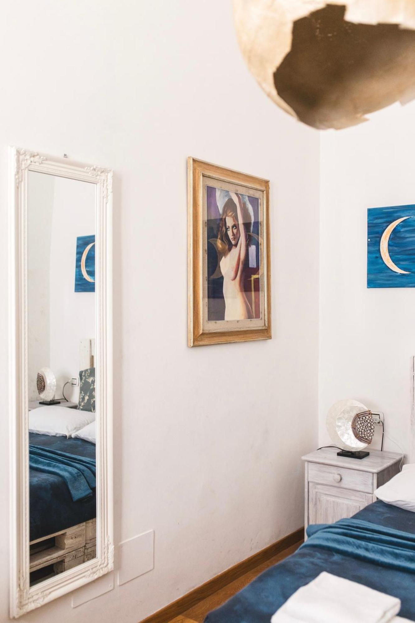 The Smallest Hostel Of Флоренція Екстер'єр фото